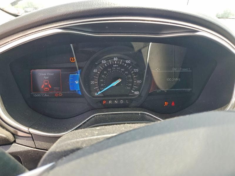 2017 FORD FUSION SE 9