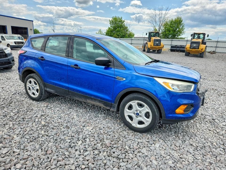 2017 FORD ESCAPE S 4