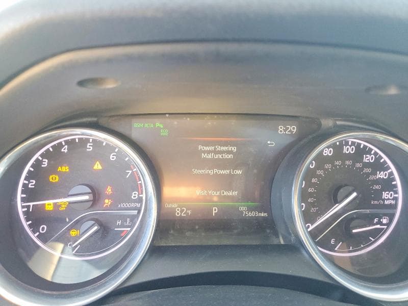 2019 TOYOTA CAMRY XLE V6 9