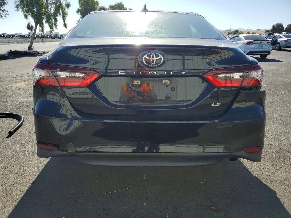 2021 TOYOTA CAMRY LE 6