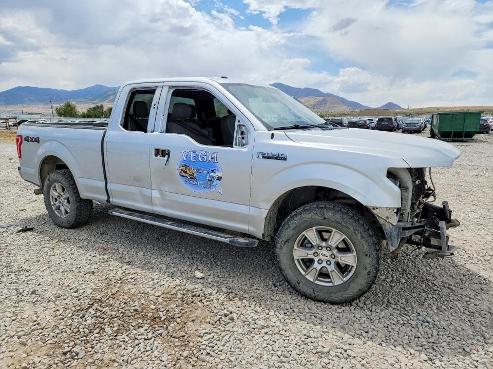 2017 FORD F150 SUPER CAB 4