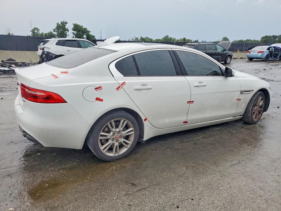 2018 JAGUAR XE PREMIUM 3