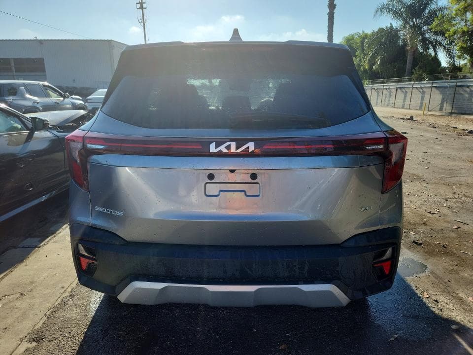 2026 KIA SELTOS LX 6