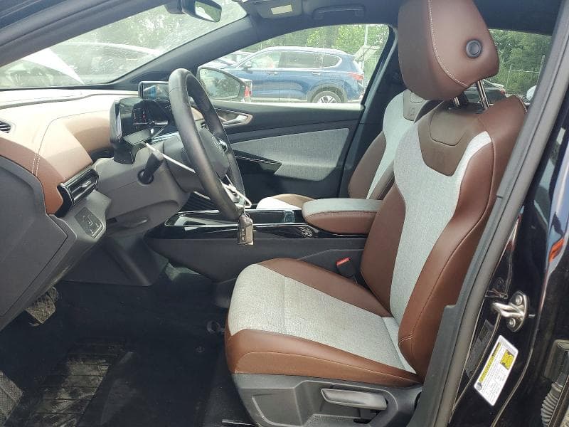 2023 VOLKSWAGEN ID.4 PRO 7