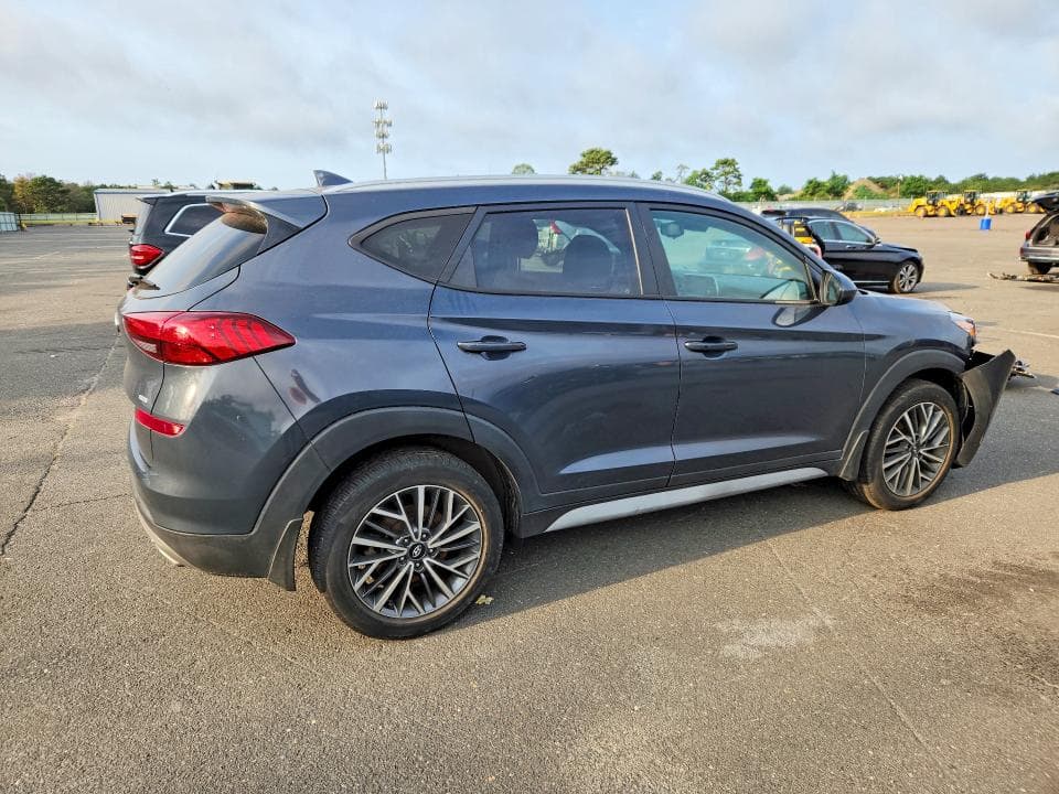 2021 HYUNDAI TUCSON SEL 3