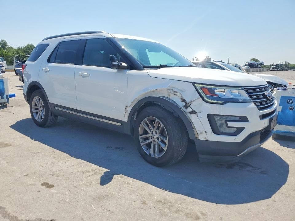 2017 FORD EXPLORER XLT 4