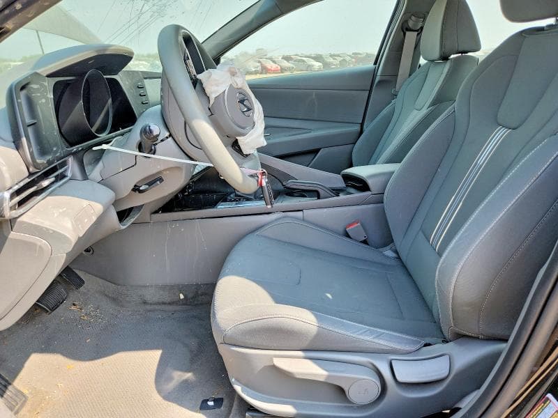 2023 HYUNDAI ELANTRA SEL 7