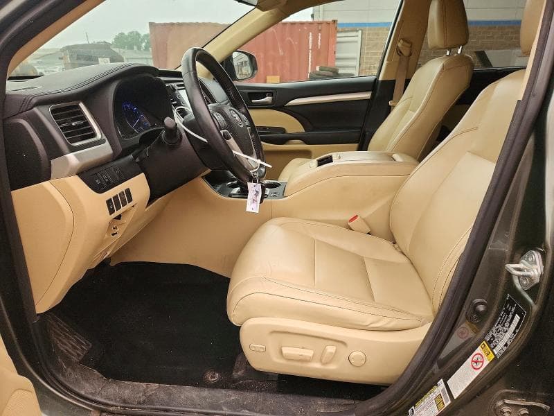2018 TOYOTA HIGHLANDER XLE 7