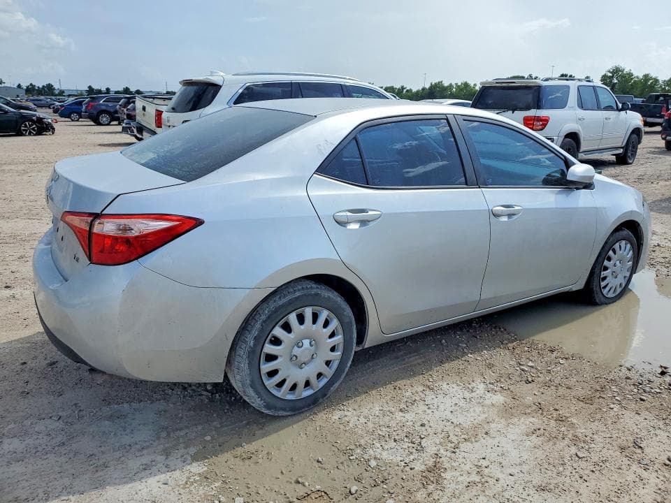 2018 TOYOTA COROLLA LE 3