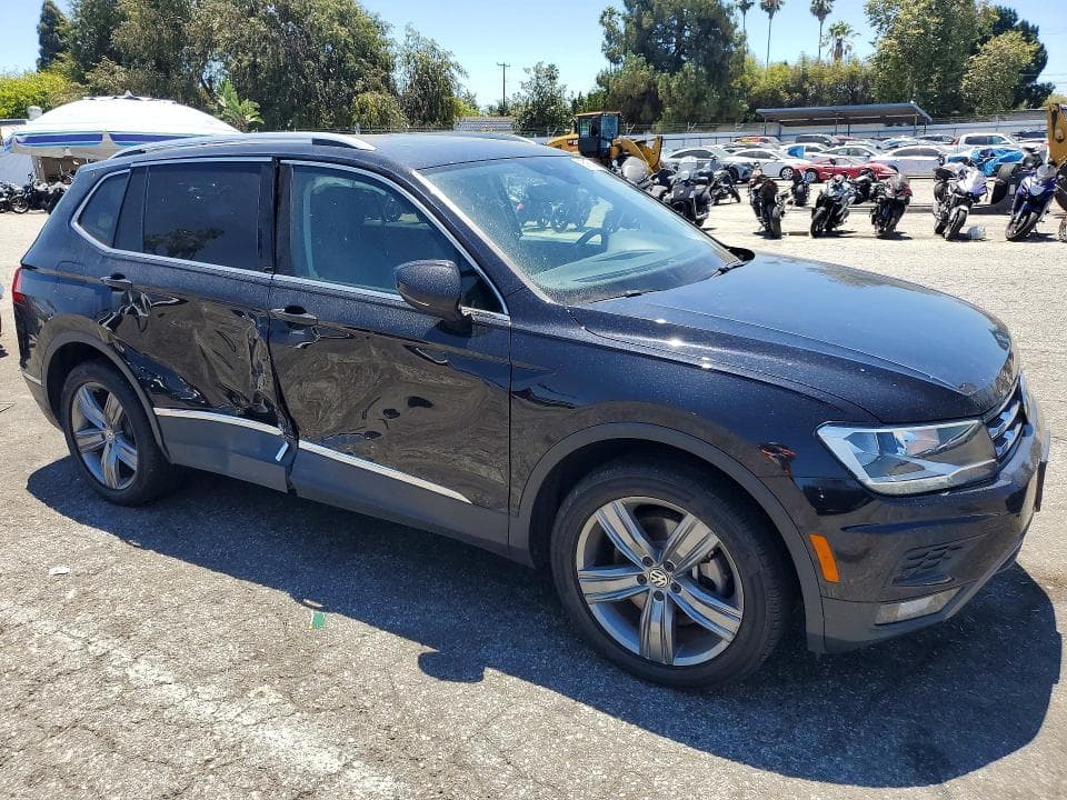 2021 VOLKSWAGEN TIGUAN SE 4