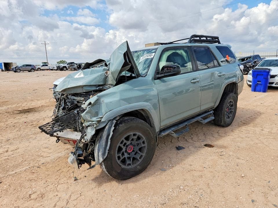 2021 TOYOTA 4RUNNER TRD PRO - 1