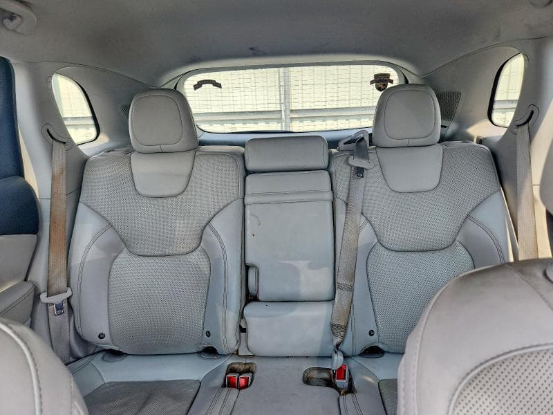 2019 JEEP CHEROKEE LIMITED 10