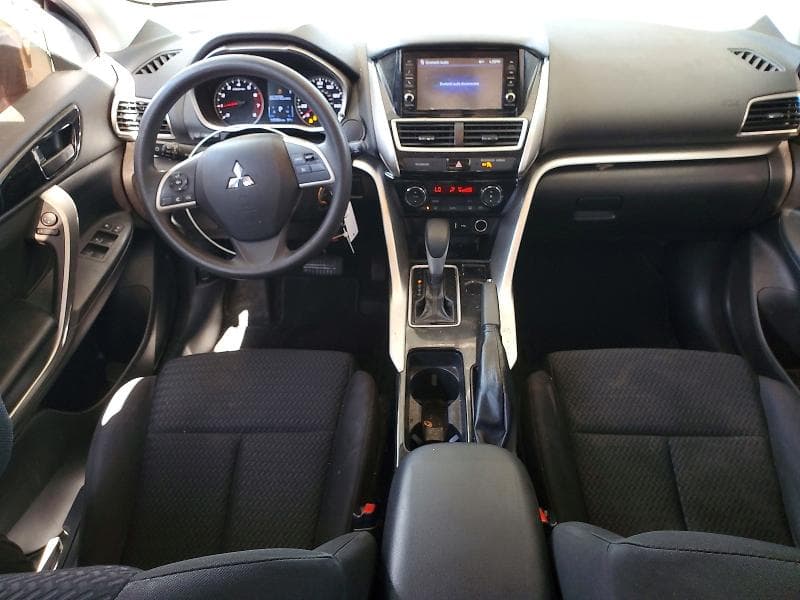 2020 MITSUBISHI ECLIPSE CROSS ES 8
