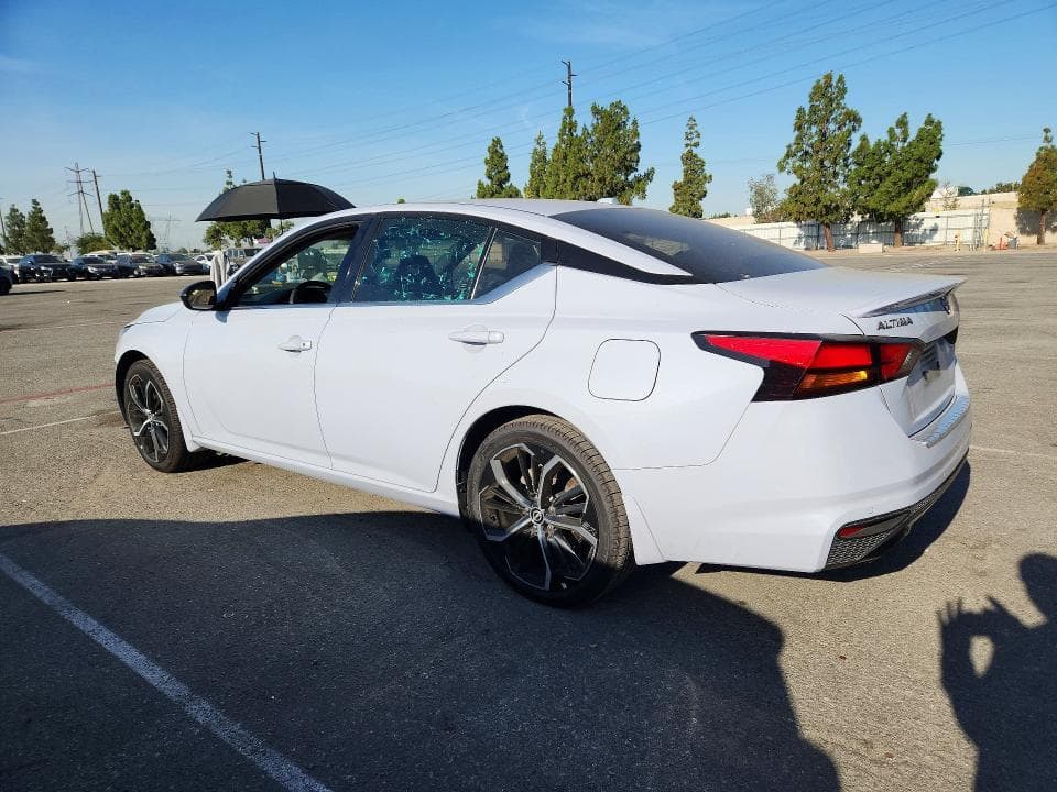 2023 NISSAN ALTIMA SR 2
