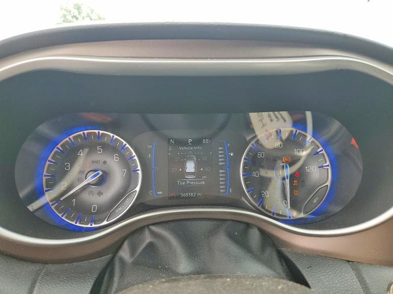 2021 CHRYSLER VOYAGER LX 9