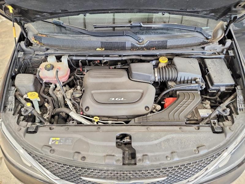 2017 CHRYSLER PACIFICA TOURING L 12