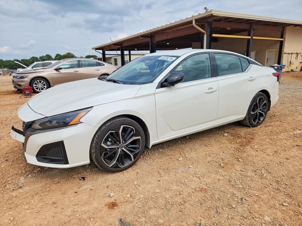 2024 NISSAN ALTIMA SR - 1