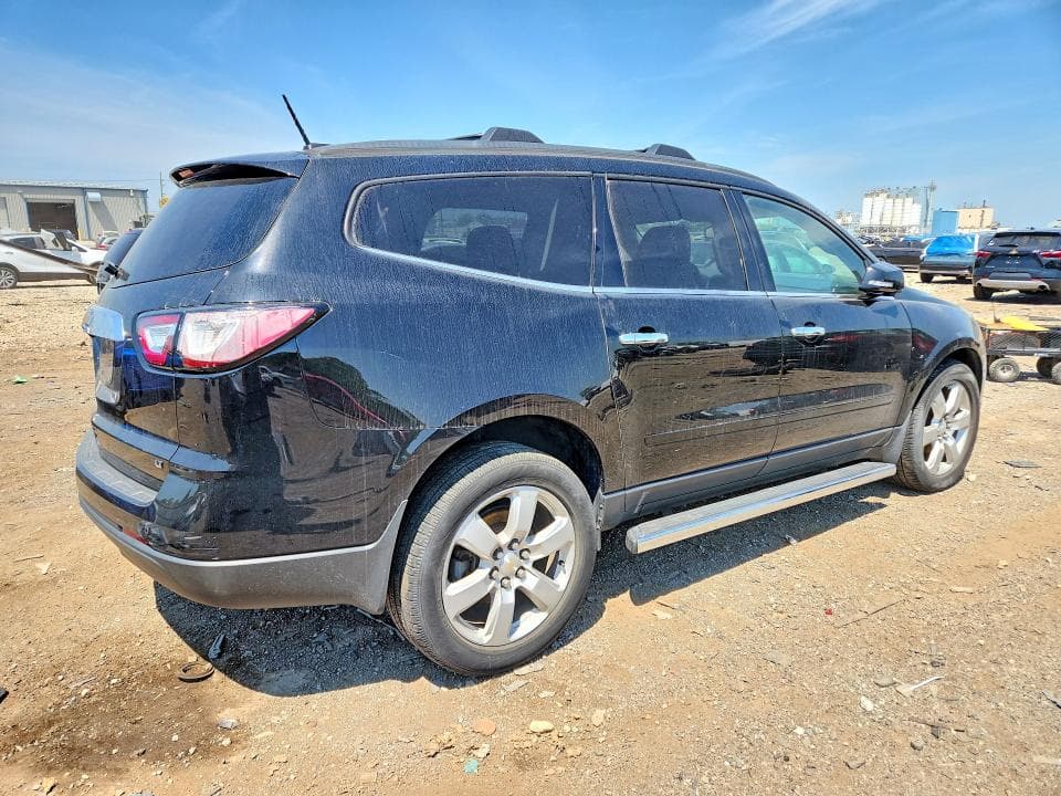 2017 CHEVROLET TRAVERSE LT 3