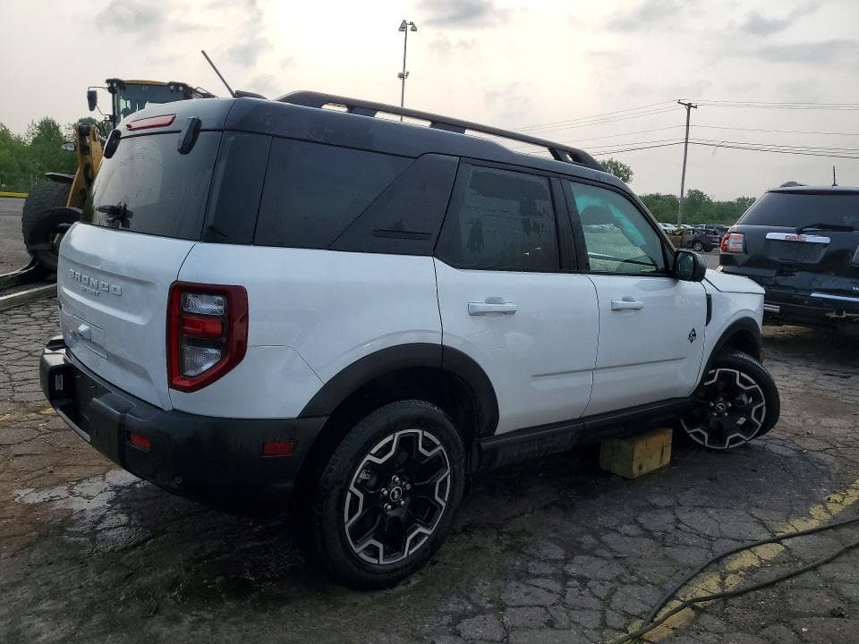 2025 FORD BRONCO SPORT OUTER BANKS 3
