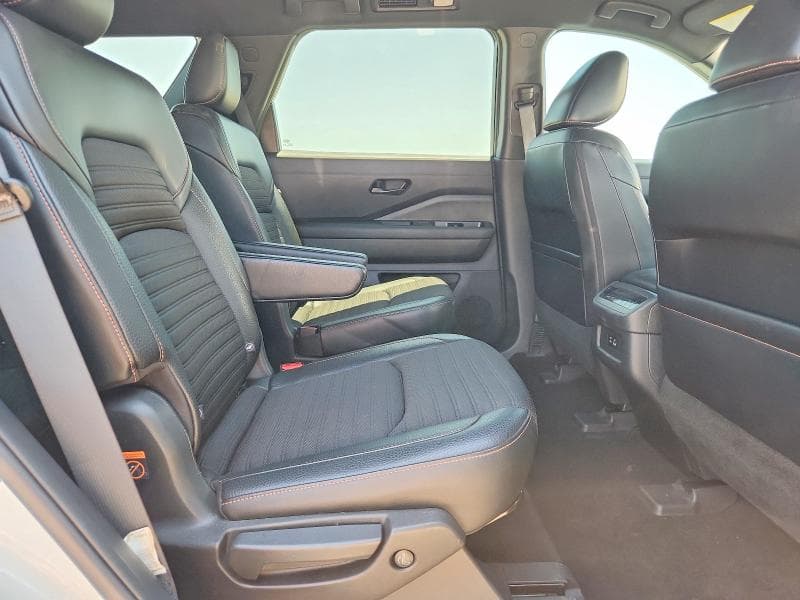 2023 NISSAN PATHFINDER SV 11