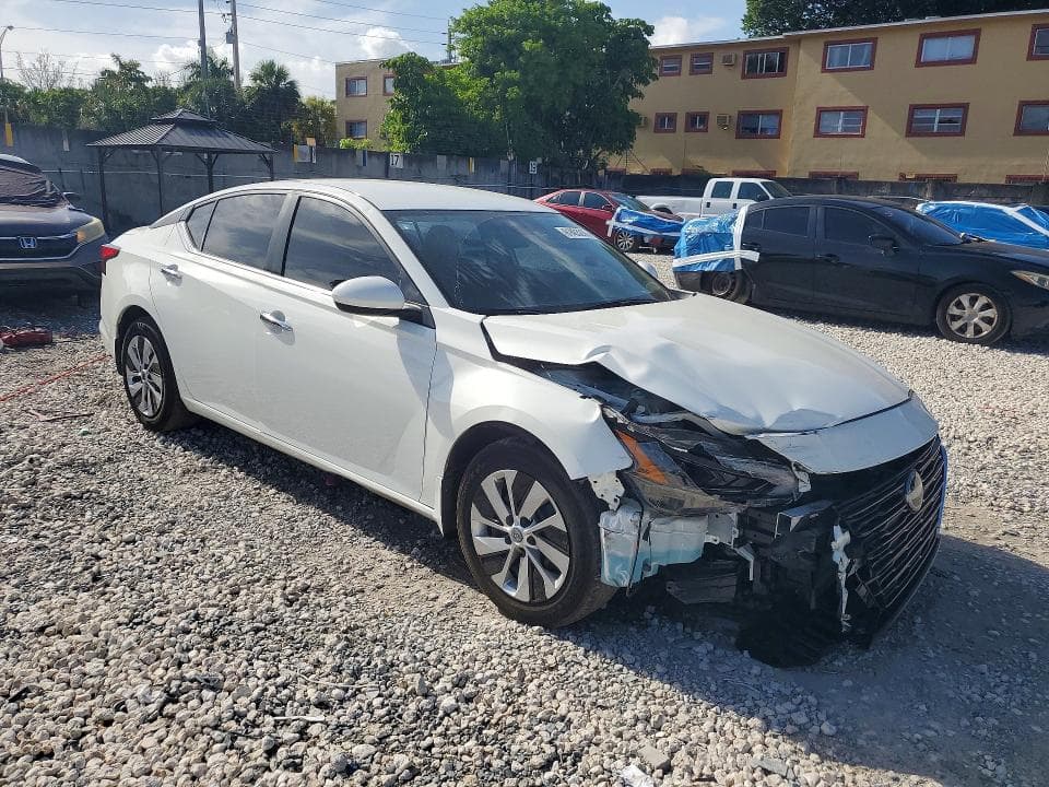 2023 NISSAN ALTIMA S 4