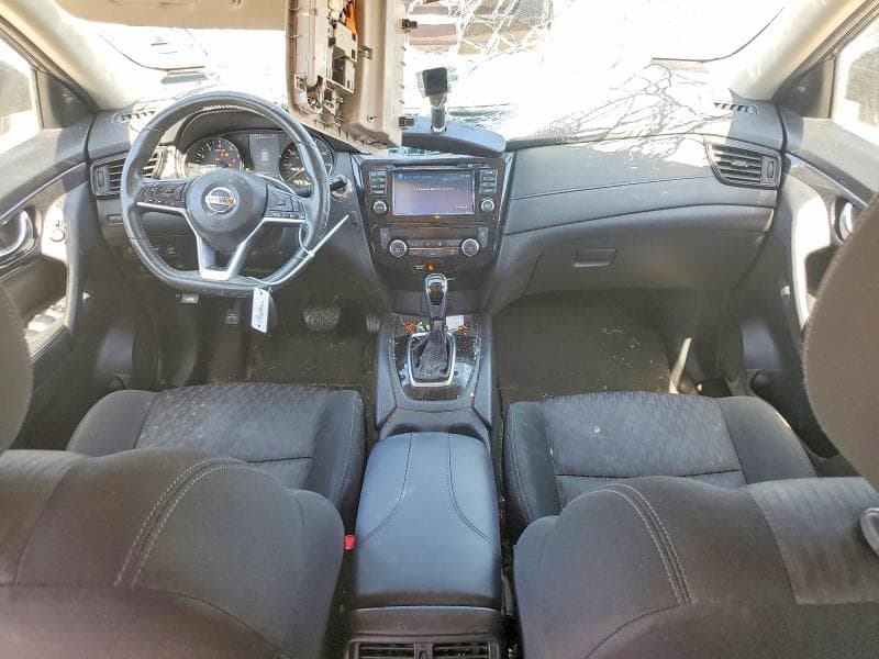 2017 NISSAN ROGUE SV 8
