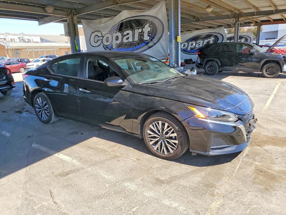 2025 NISSAN ALTIMA SV 4