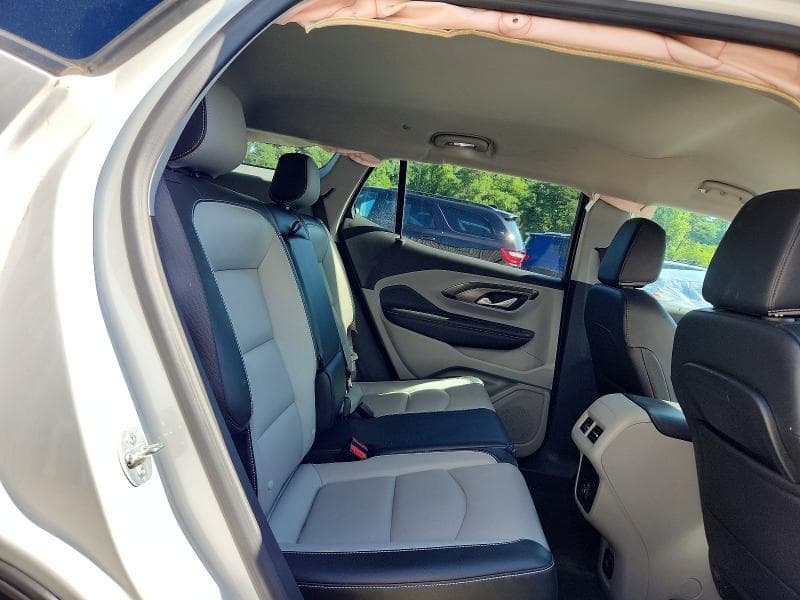 2024 GMC TERRAIN SLT 11