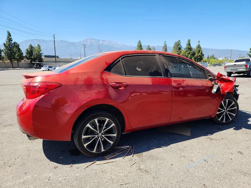 2017 TOYOTA COROLLA SE 3