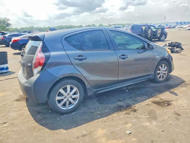 2017 TOYOTA PRIUS C TWO 3
