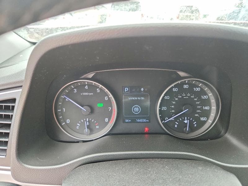 2017 HYUNDAI ELANTRA SE 9