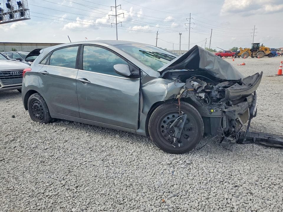 2017 HYUNDAI ELANTRA GT BASE 4