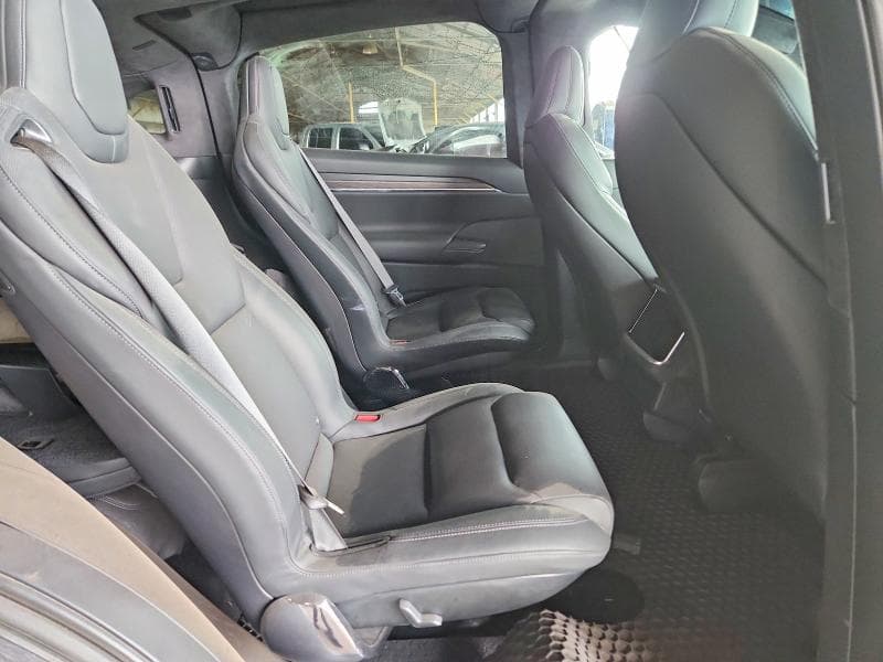 2022 TESLA MODEL X 11
