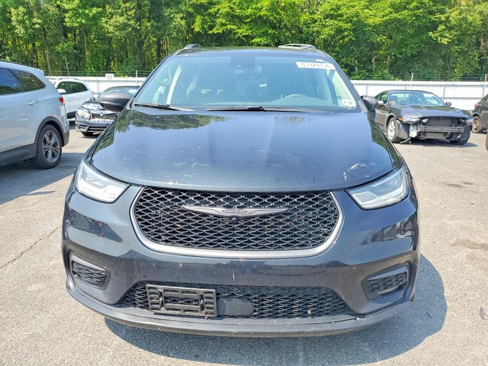 2024 CHRYSLER PACIFICA TOURING L 5