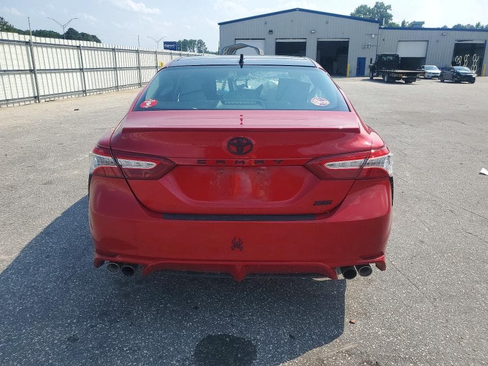 2020 TOYOTA CAMRY XSE 6