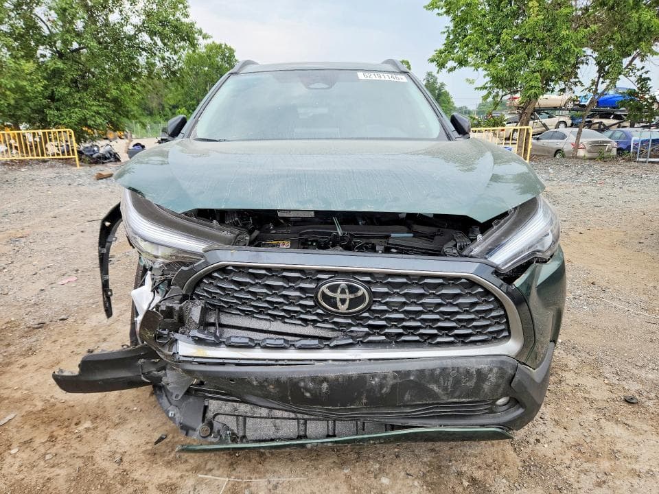 2025 TOYOTA COROLLA CROSS XLE 5