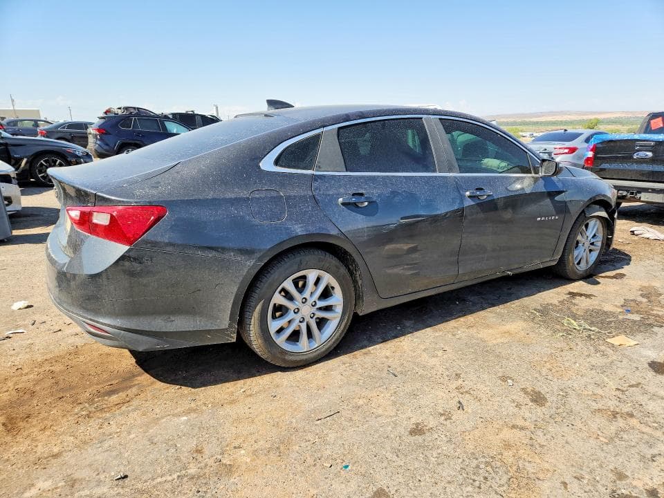 2017 CHEVROLET MALIBU LT 3