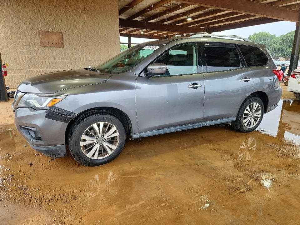 2018 NISSAN PATHFINDER SV