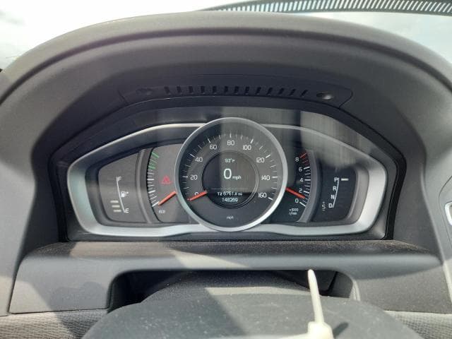 2017 VOLVO XC60 T5 9