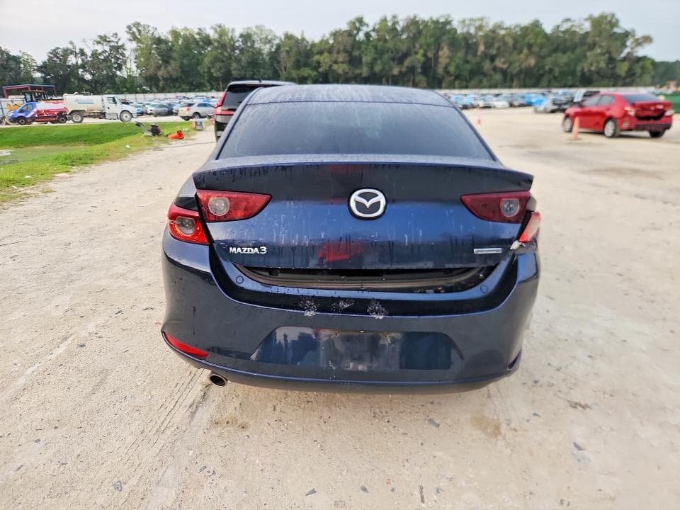 2021 MAZDA 3 6