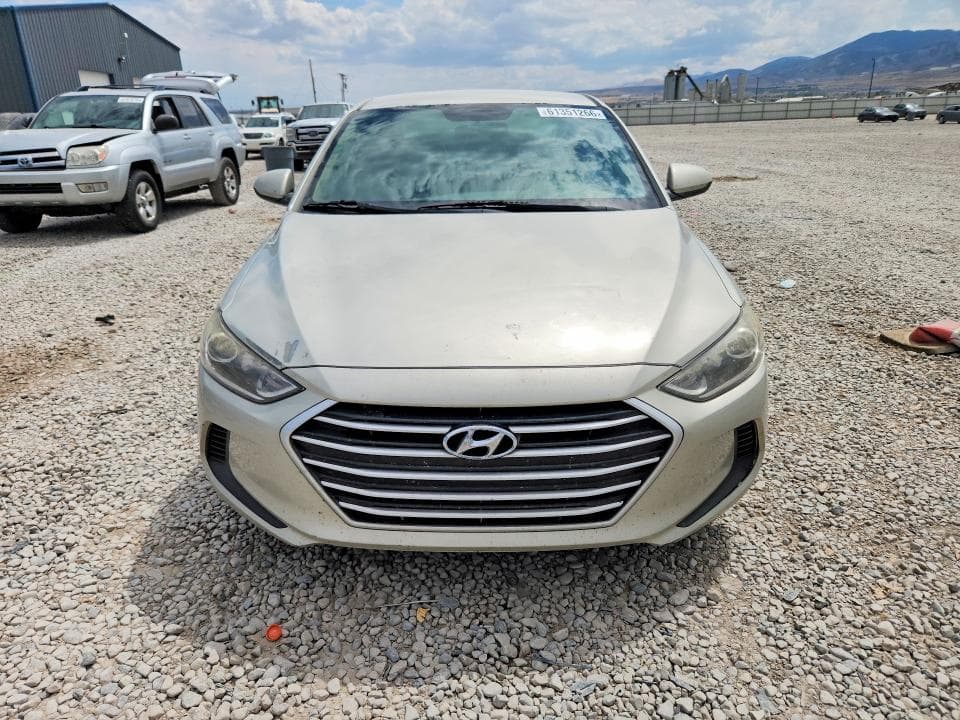 2017 HYUNDAI ELANTRA SE 5