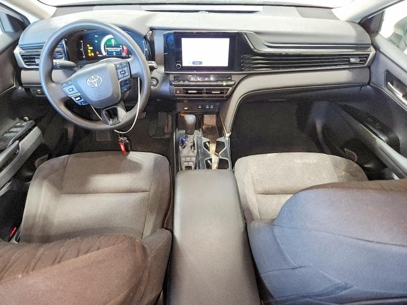 2025 TOYOTA CAMRY LE 8