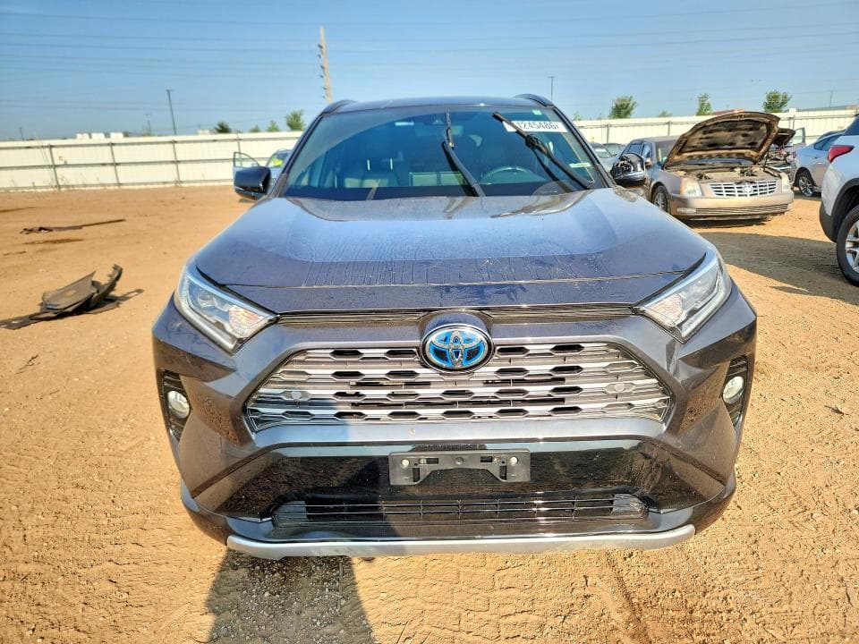 2020 TOYOTA RAV4 XSE 5