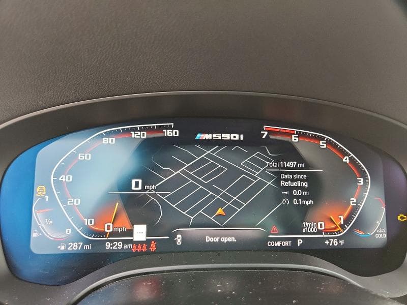 2023 BMW M550XI 9