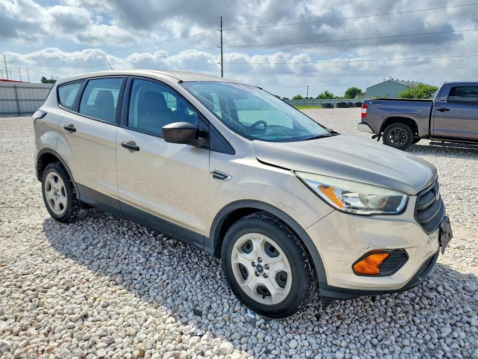 2017 FORD ESCAPE S 4