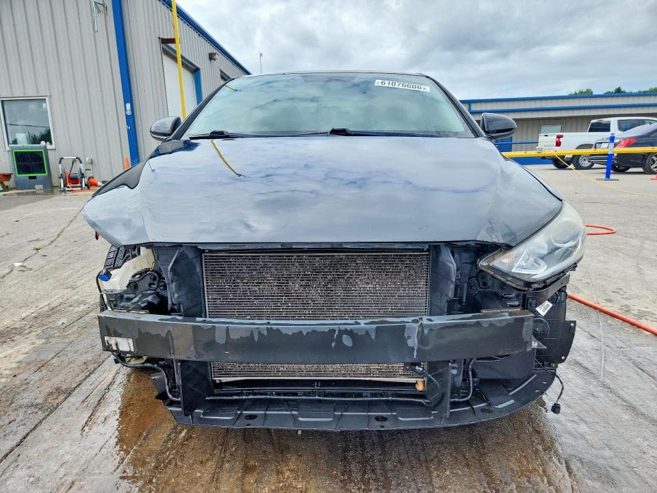 2017 HYUNDAI ELANTRA SE 5