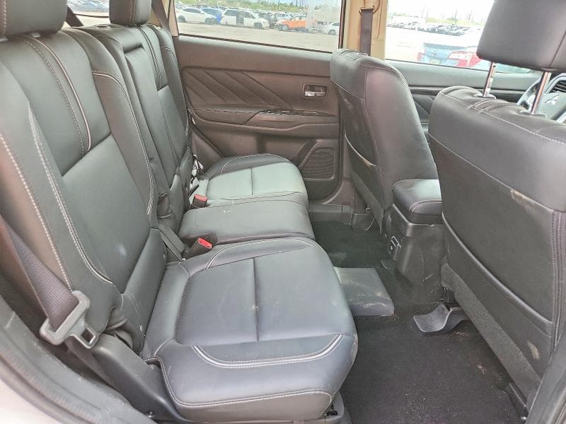 2018 MITSUBISHI OUTLANDER SE 10