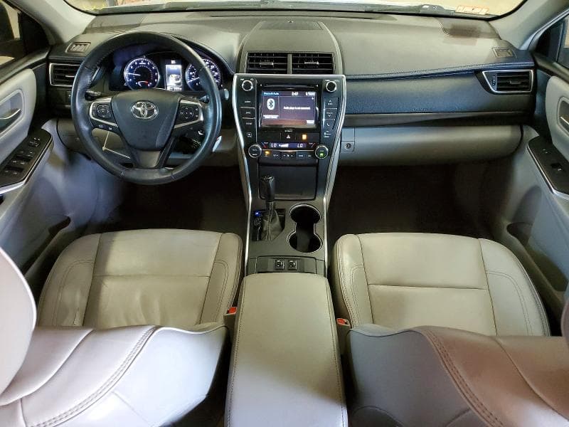 2017 TOYOTA CAMRY XLE 8