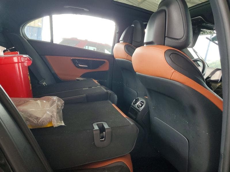 2023 MERCEDES-BENZ C 300 10