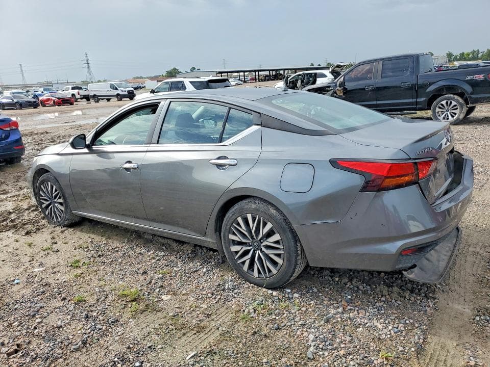 2023 NISSAN ALTIMA SV 2